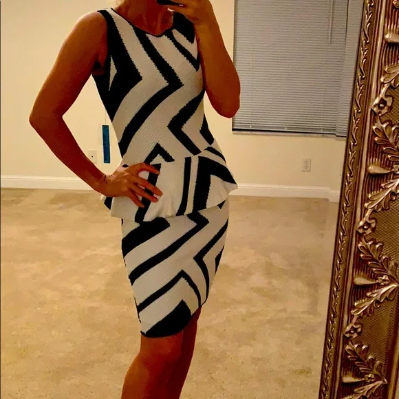 Alice+Olivia Black and white dress size S